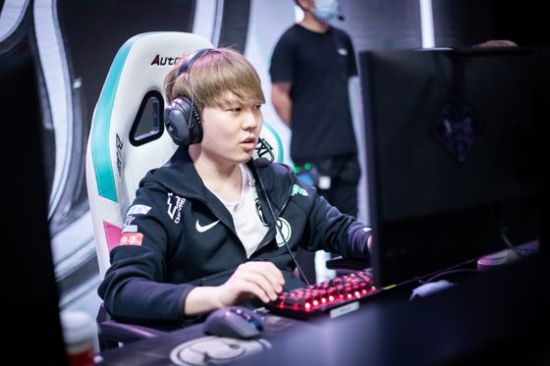 探索永劫无间2025赛季新英雄与新武器的精彩内容